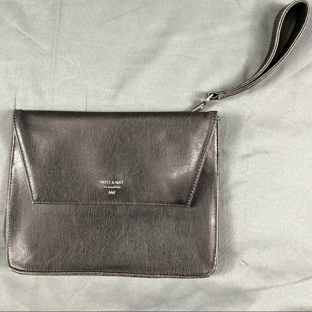 Matt & Natt | Wristlet Clutch Purse